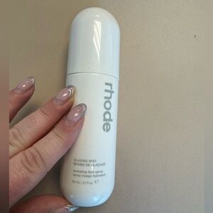 rhode skin Glazing Mist
